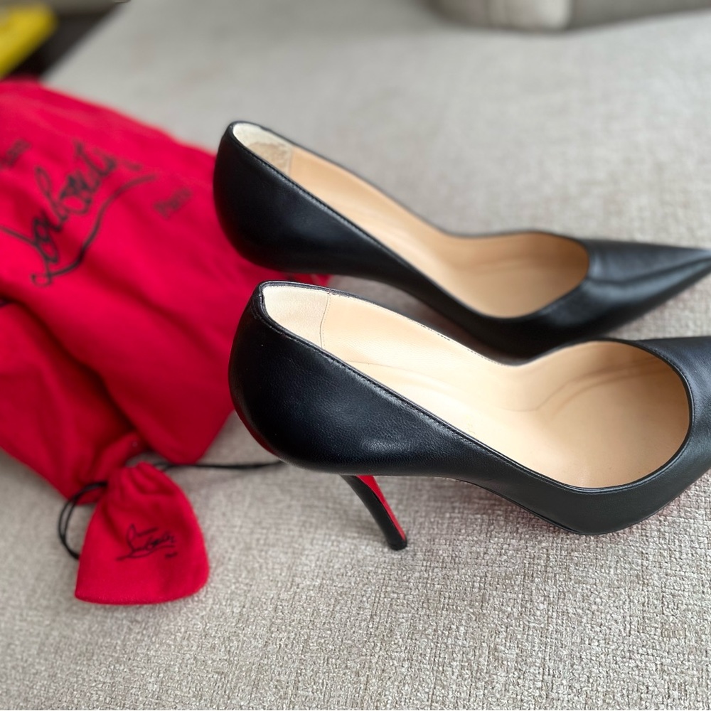 Louis Vuitton’ pump size 39 brand new, never worn - Picture 4 of 9